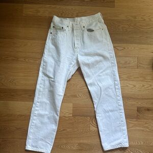 White Levi’s 501s Jeans 26